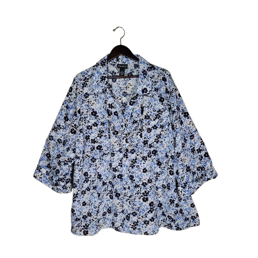 Maggie Barnes Women's Short Sleeves Button-Up Blouse with Necklace  Size 5X